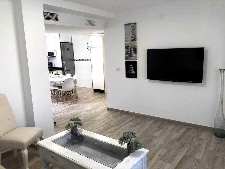 Piso A 6min De La Playa. Mejor Relacion Calidad Precio Apartment