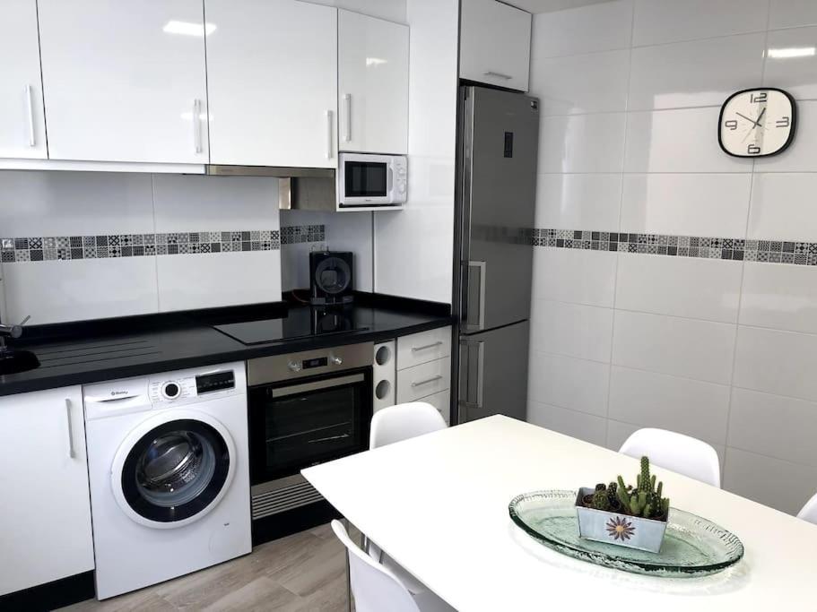 Piso A 6min De La Playa. Mejor Relacion Calidad Precio Apartment