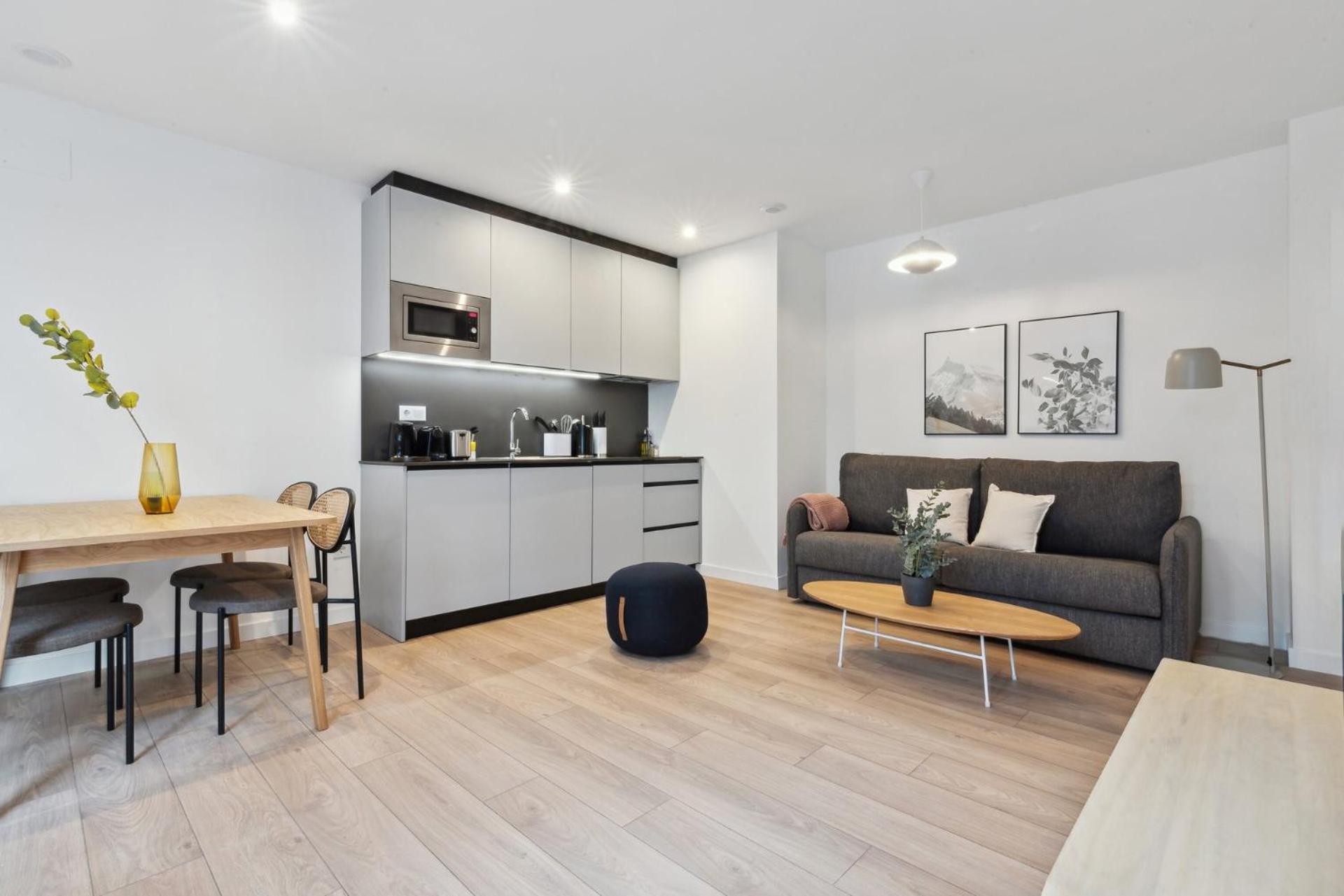 Apartment Limehome Carrer Del Pare Palau I Quer Valencia
