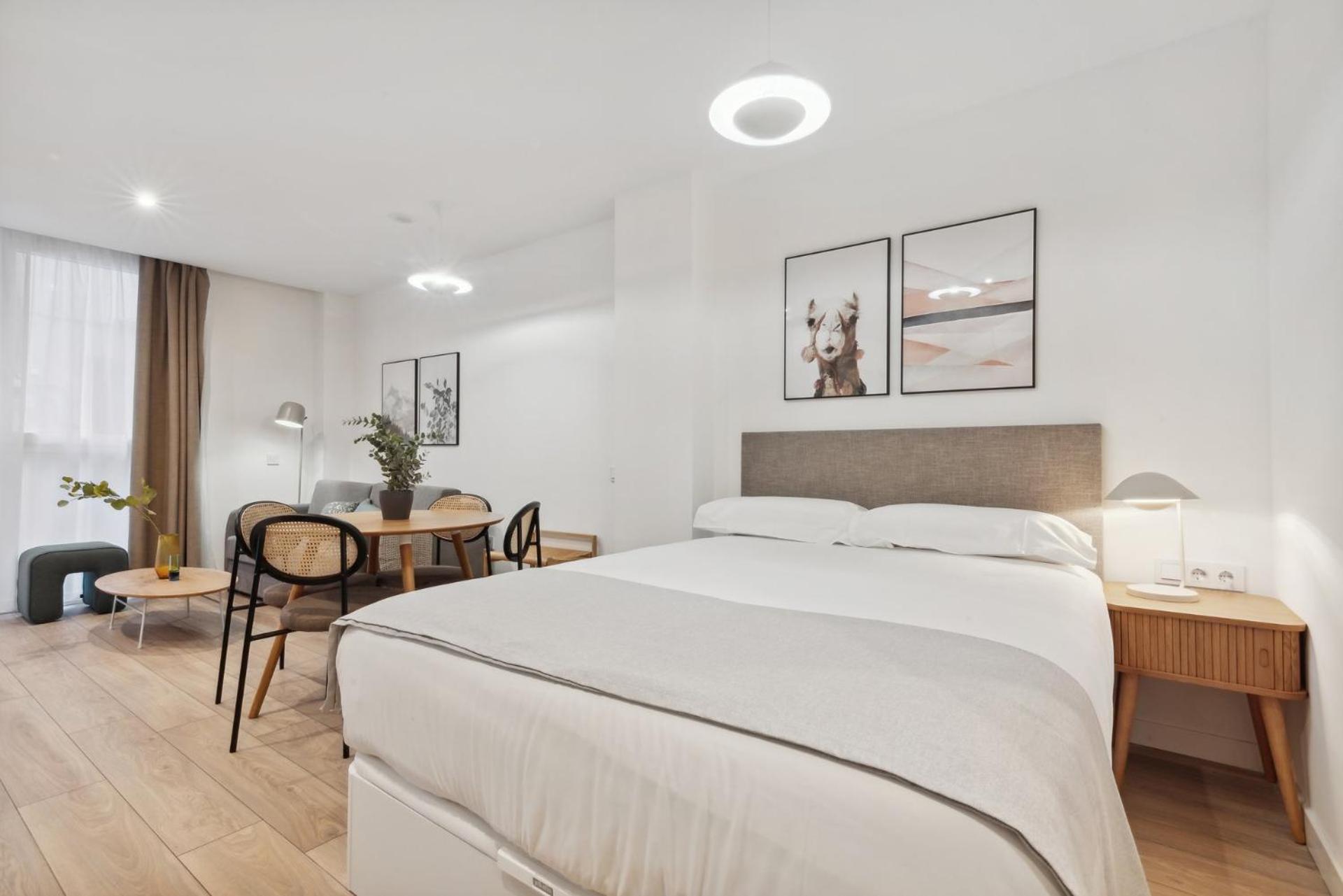 Apartment Limehome Carrer Del Pare Palau I Quer *