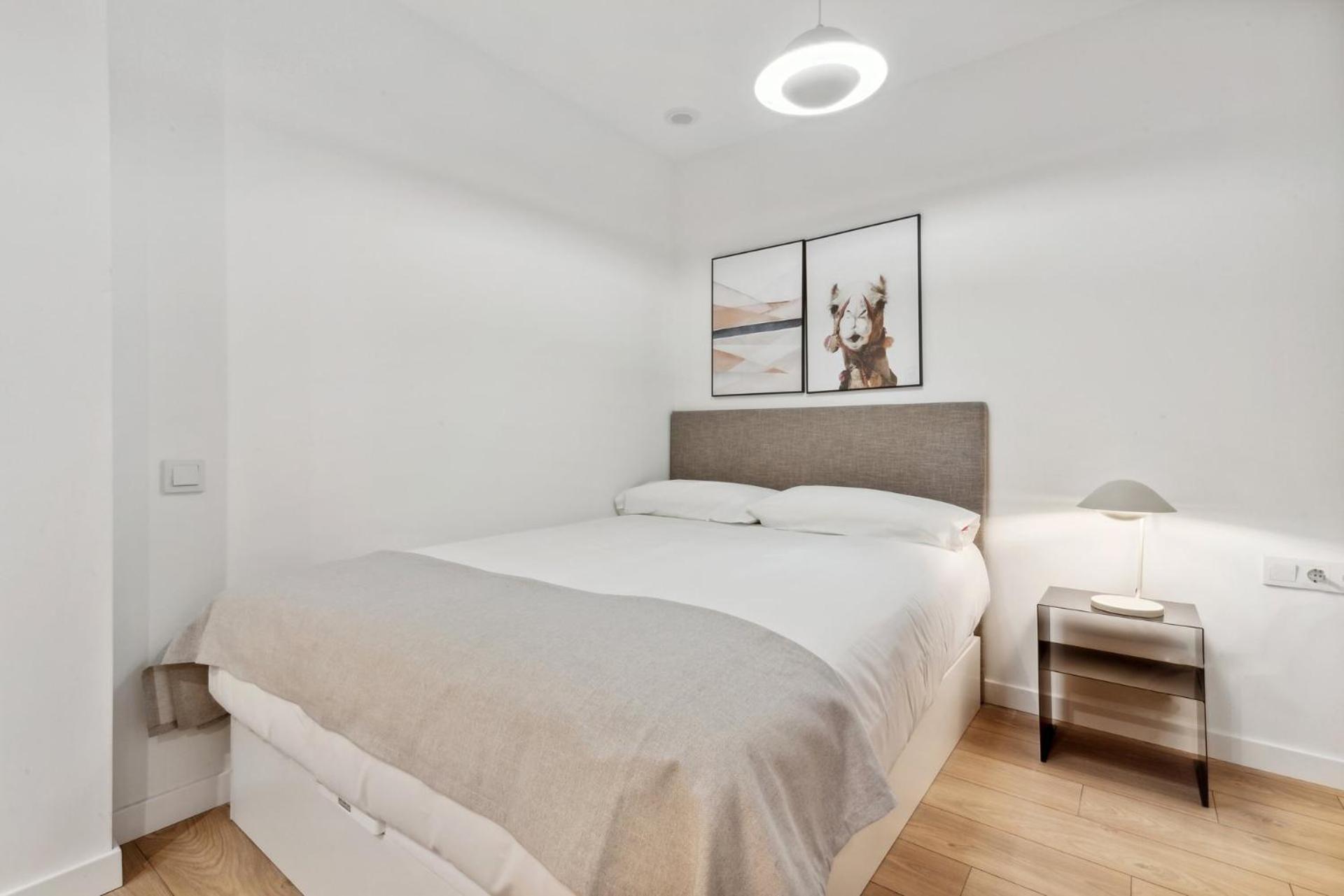Apartment Limehome Carrer Del Pare Palau I Quer *