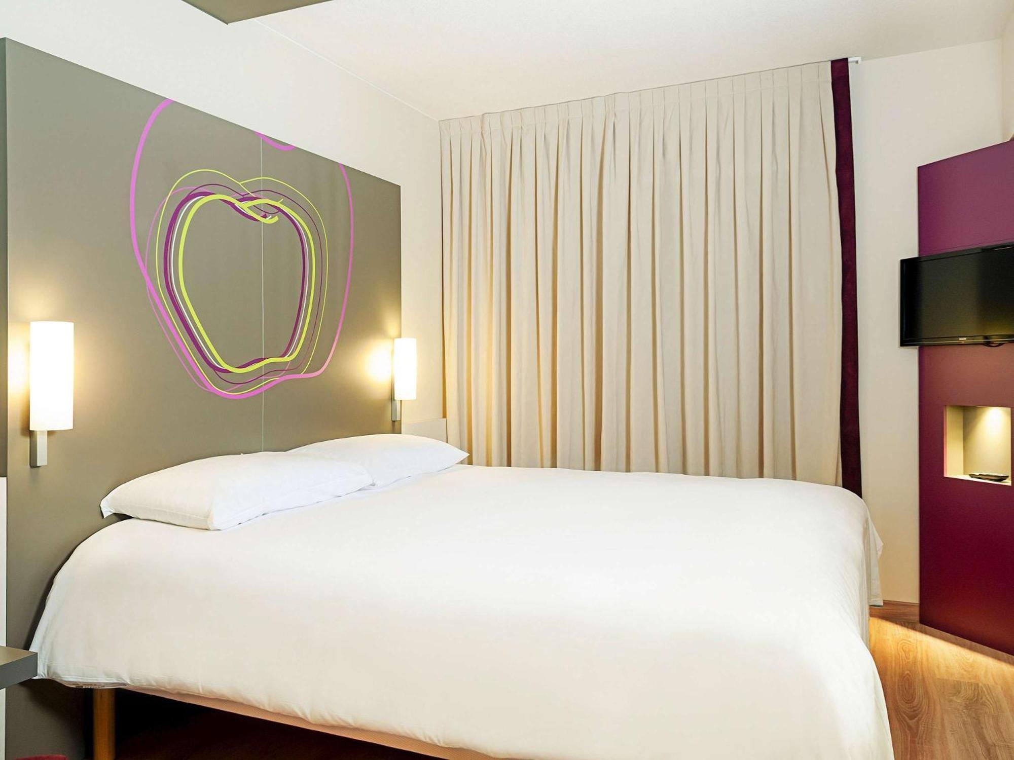 Ibis Styles Torrefarrera Hotel