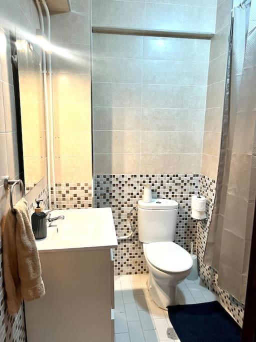 Homestay Privada En Vigo, Cerca Del Parque Castrelos, A 5min De La Playa, Compartido Vigo