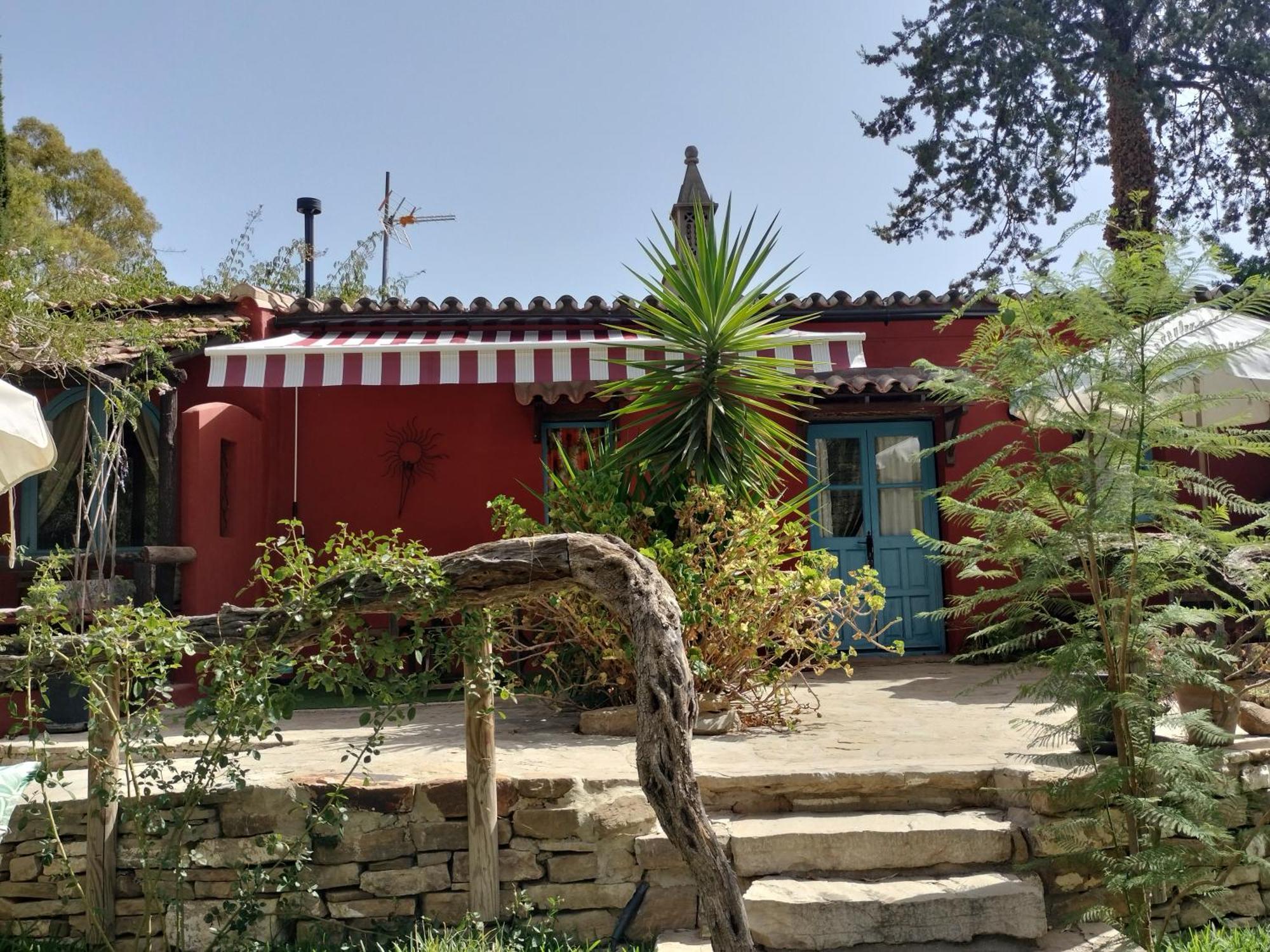 Eco Moyano Lodge *