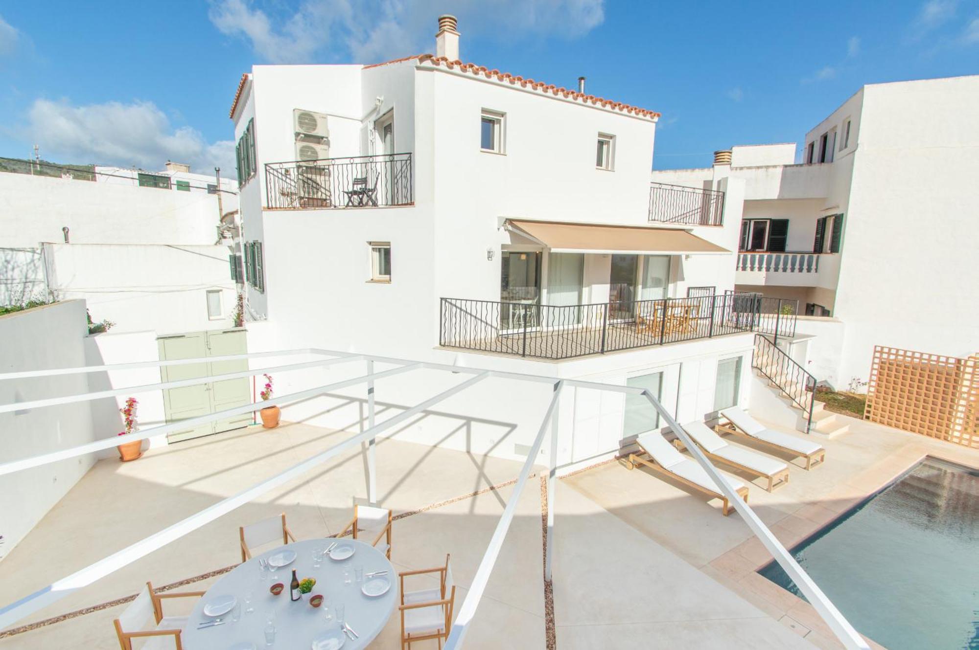Casa Lluminosa, Fabulosa Y Moderna Casa De Pueblo By Sonne * Ferreries (Ferrerías)