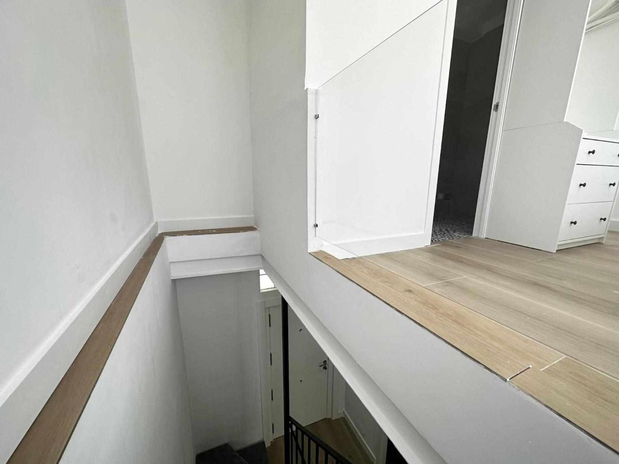 A H Gogh Apartment