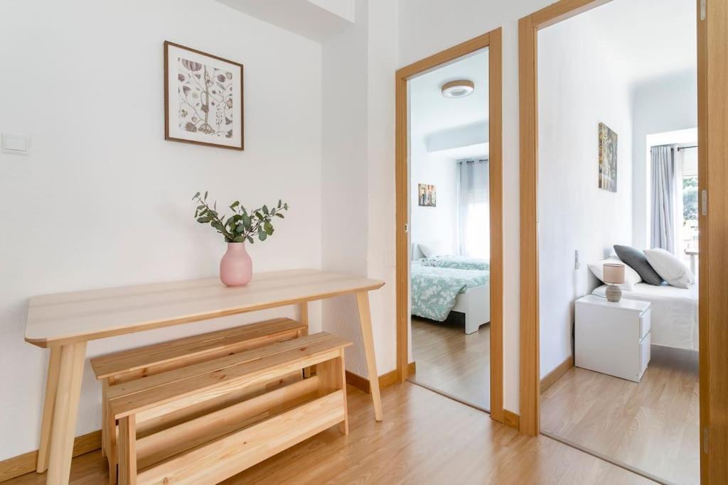 Lovely 3-bedroom With Balcony *
