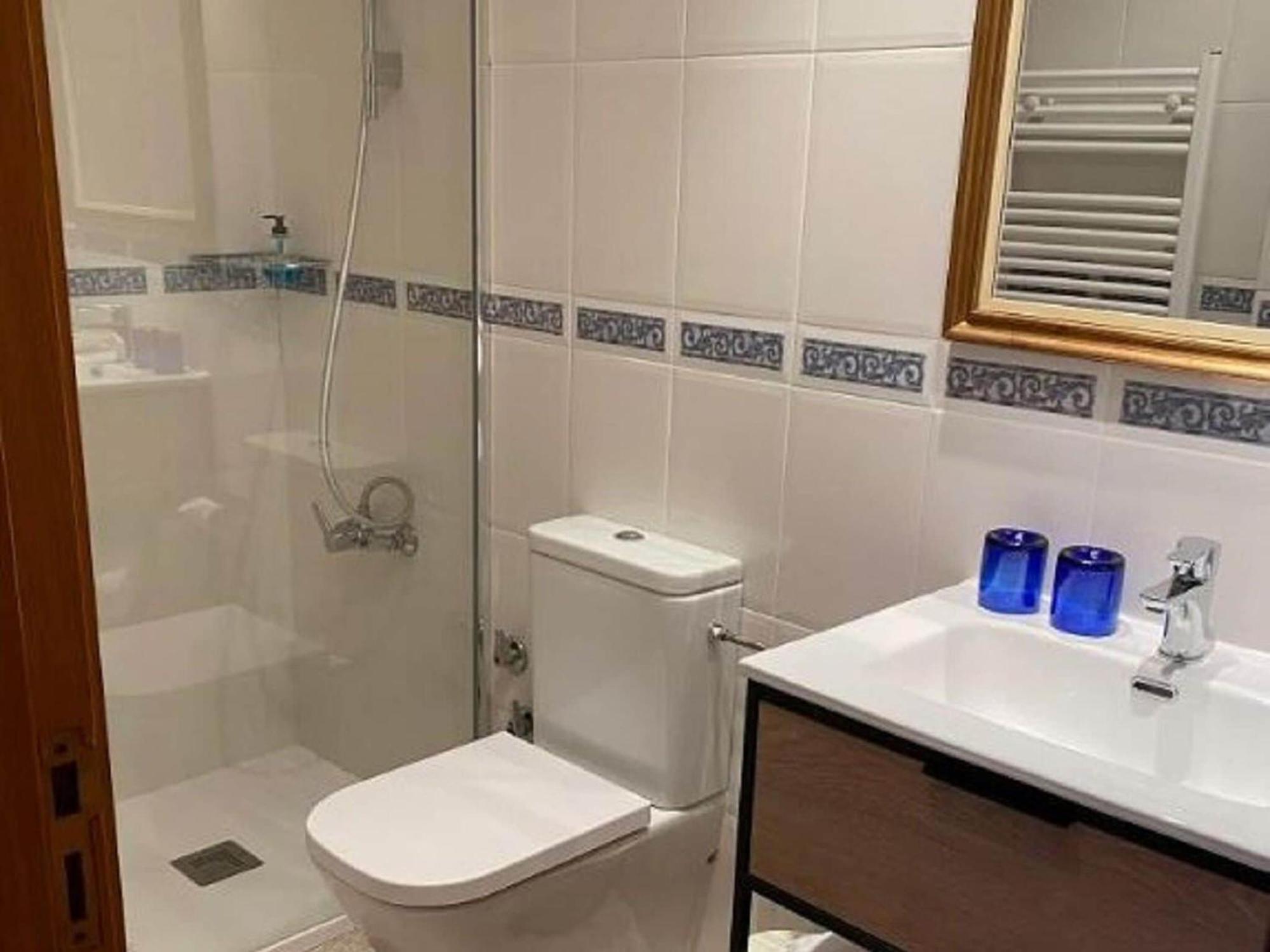 Rural With Views And Shared Pool *
