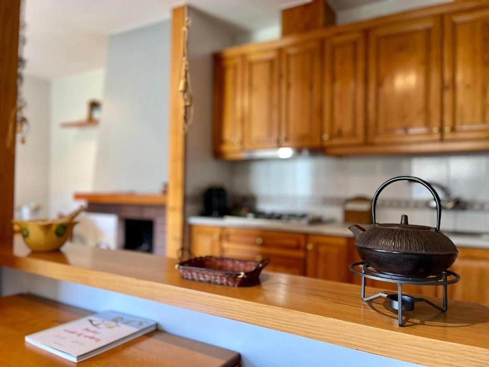 Rural With Views And Shared Pool Holiday home *