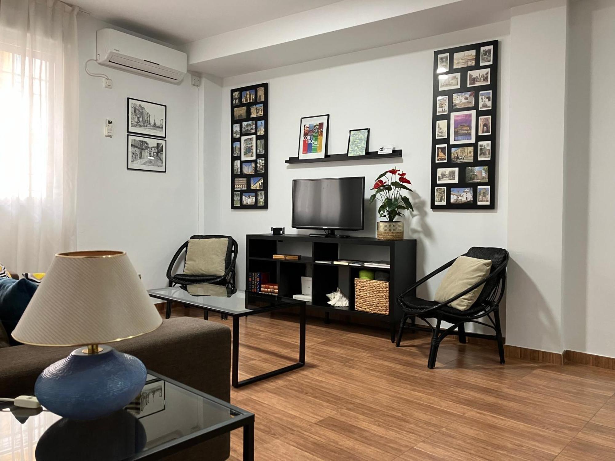 Apartment La Casa Del Poeta Wifi Y Garaje Gratuitos *