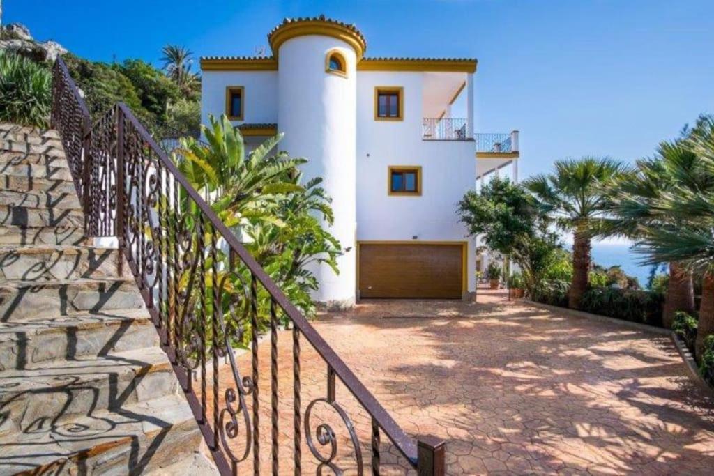 Alta Vista Villa