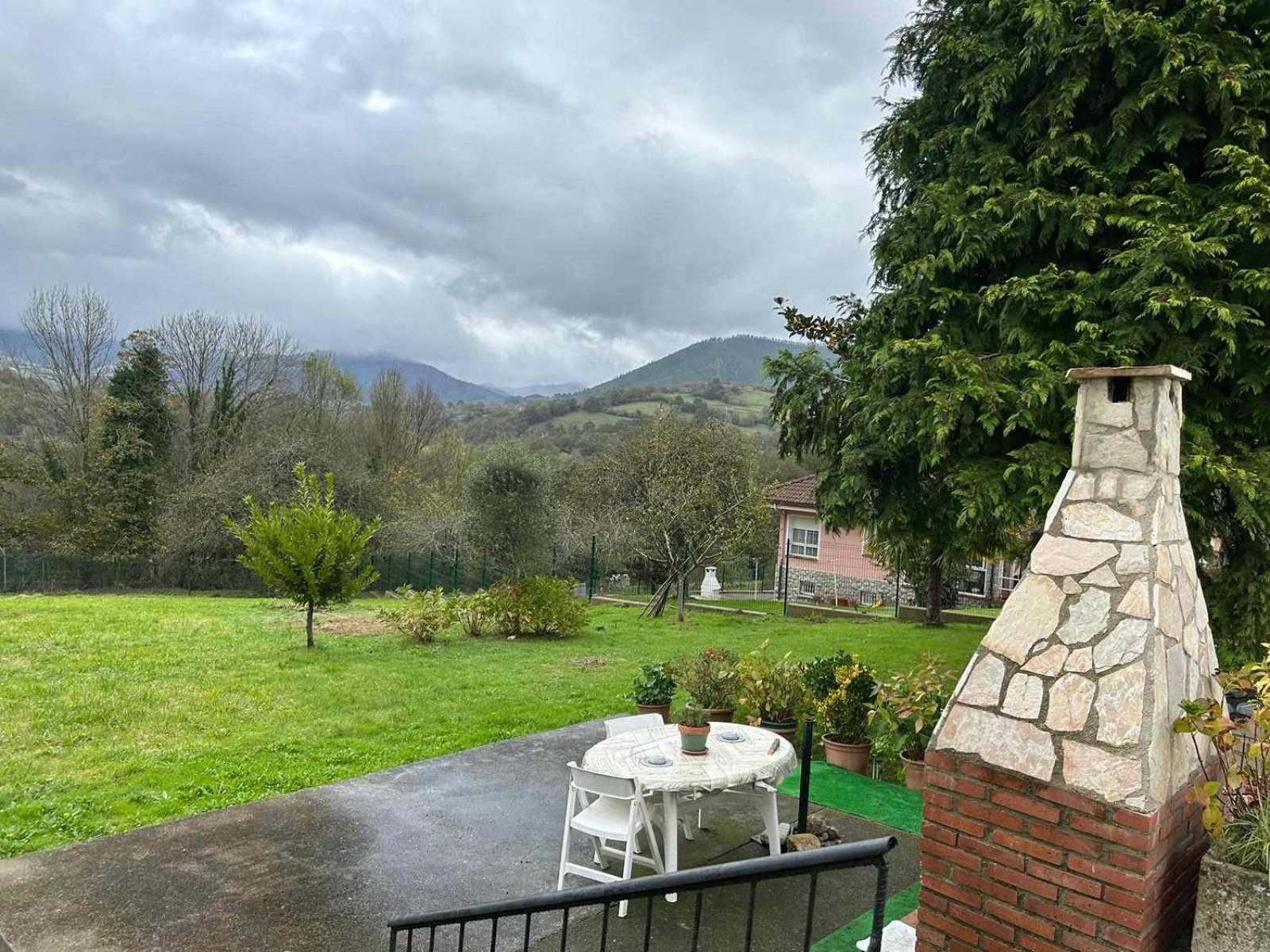 Casa La Gueelina En Asturias Holiday home Arriondas