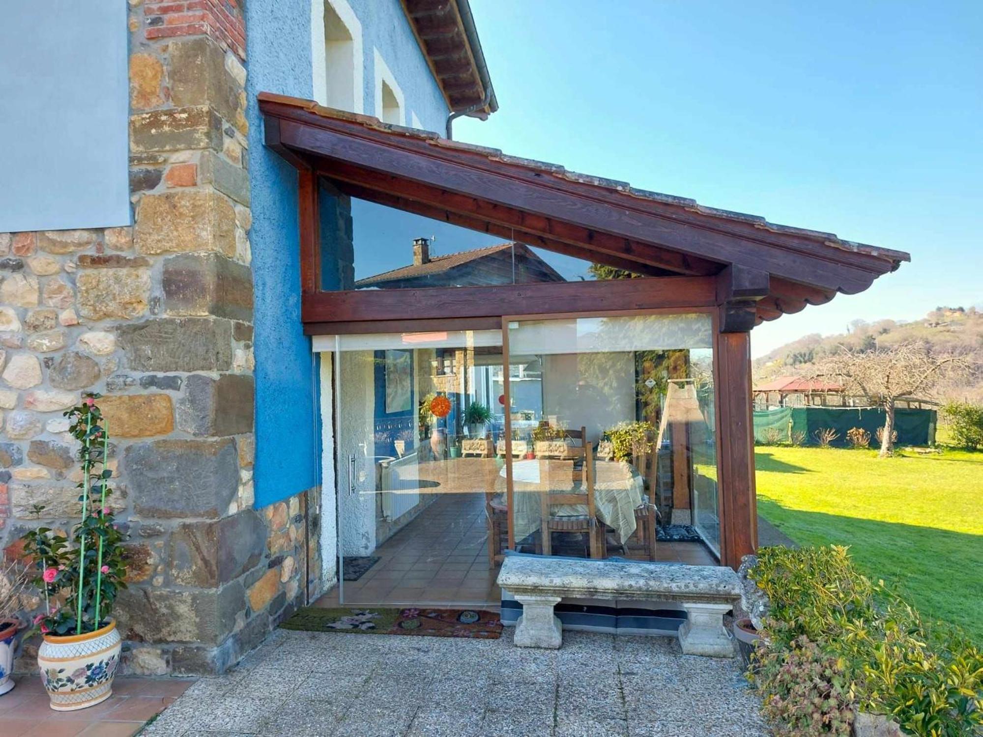 Casa La Gueelina En Asturias Holiday home Arriondas