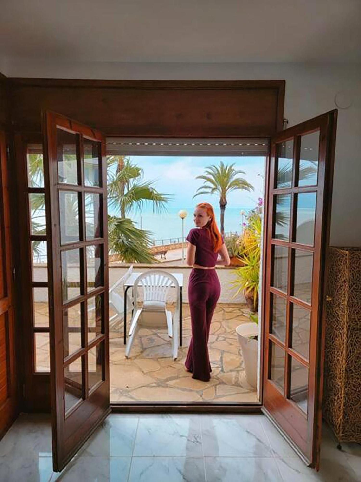 Jo - Stunning Front Line Beach House. * L'Ametlla de Mar