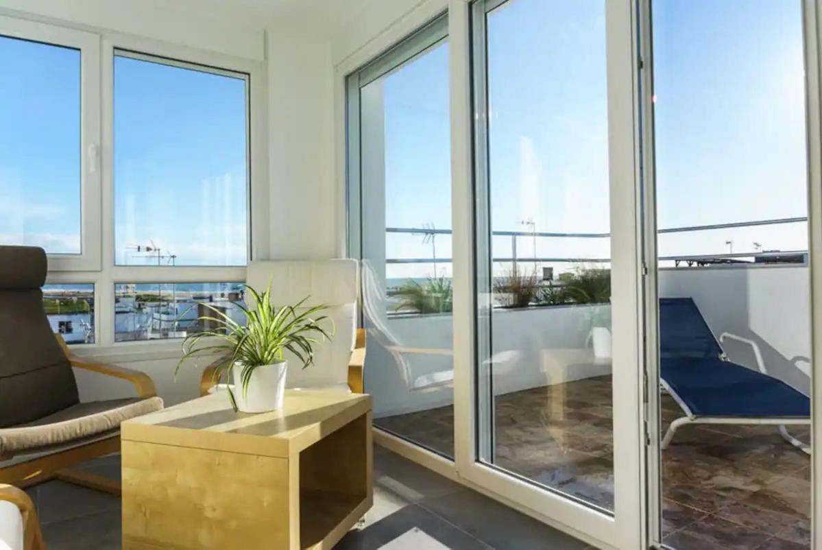 Con Terraza Vistas Al Mar. Apartment