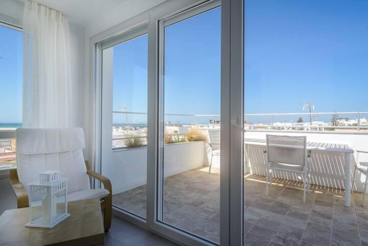 Con Terraza Vistas Al Mar. Apartment *