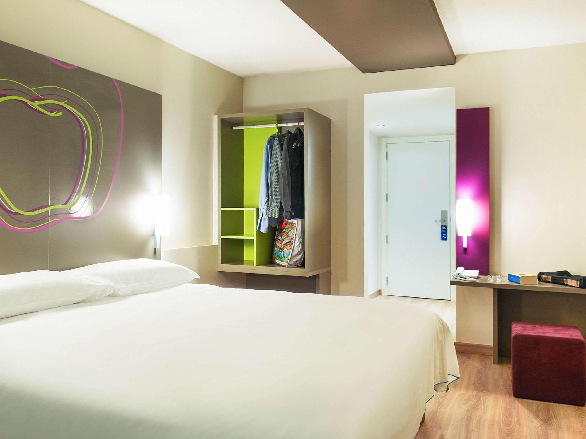 Ibis Styles Torrefarrera Hotel 2*