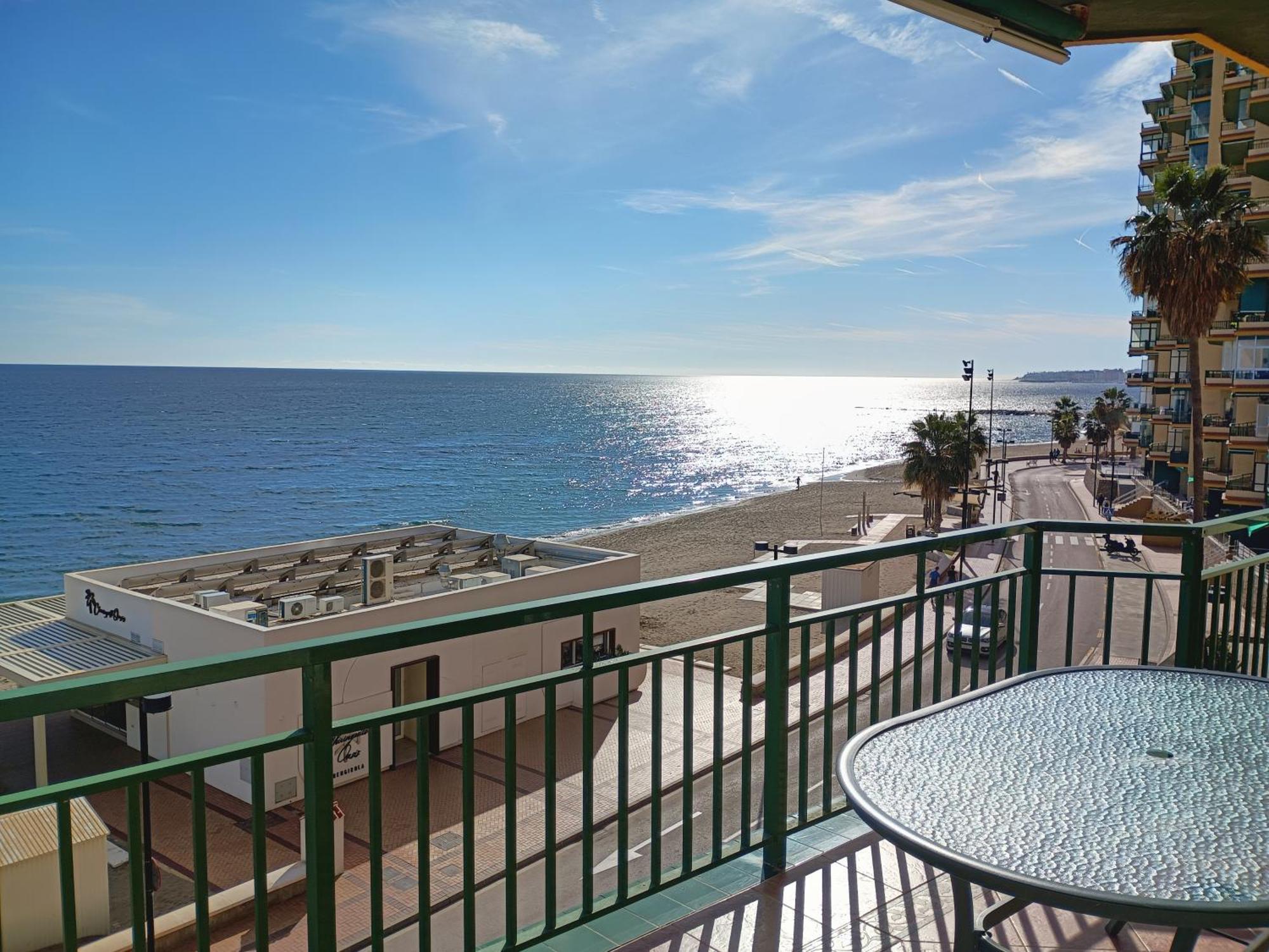 Primera Linea De Playa Сasa de vacaciones Fuengirola