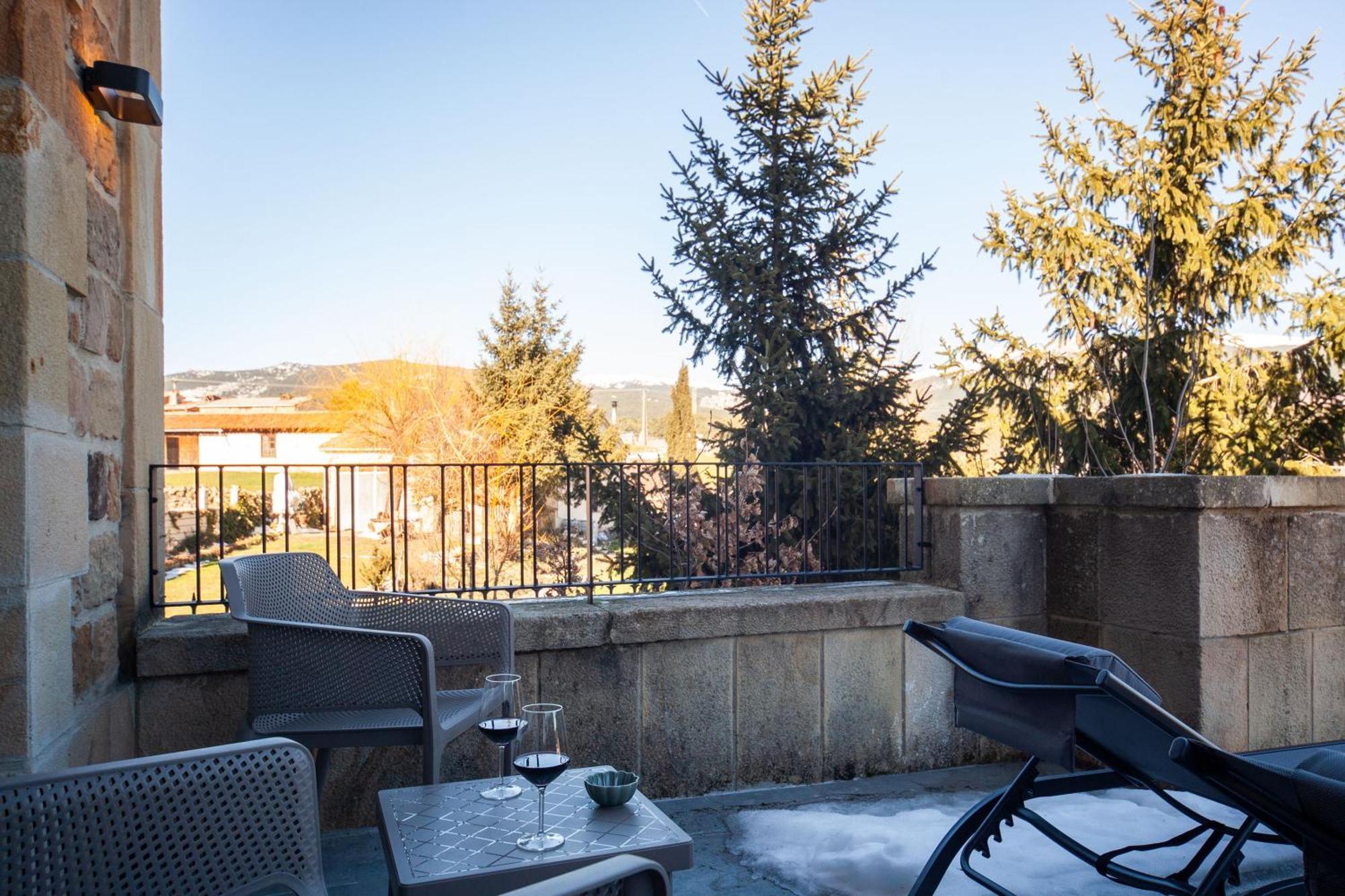 Duruelo Mountain Hotel