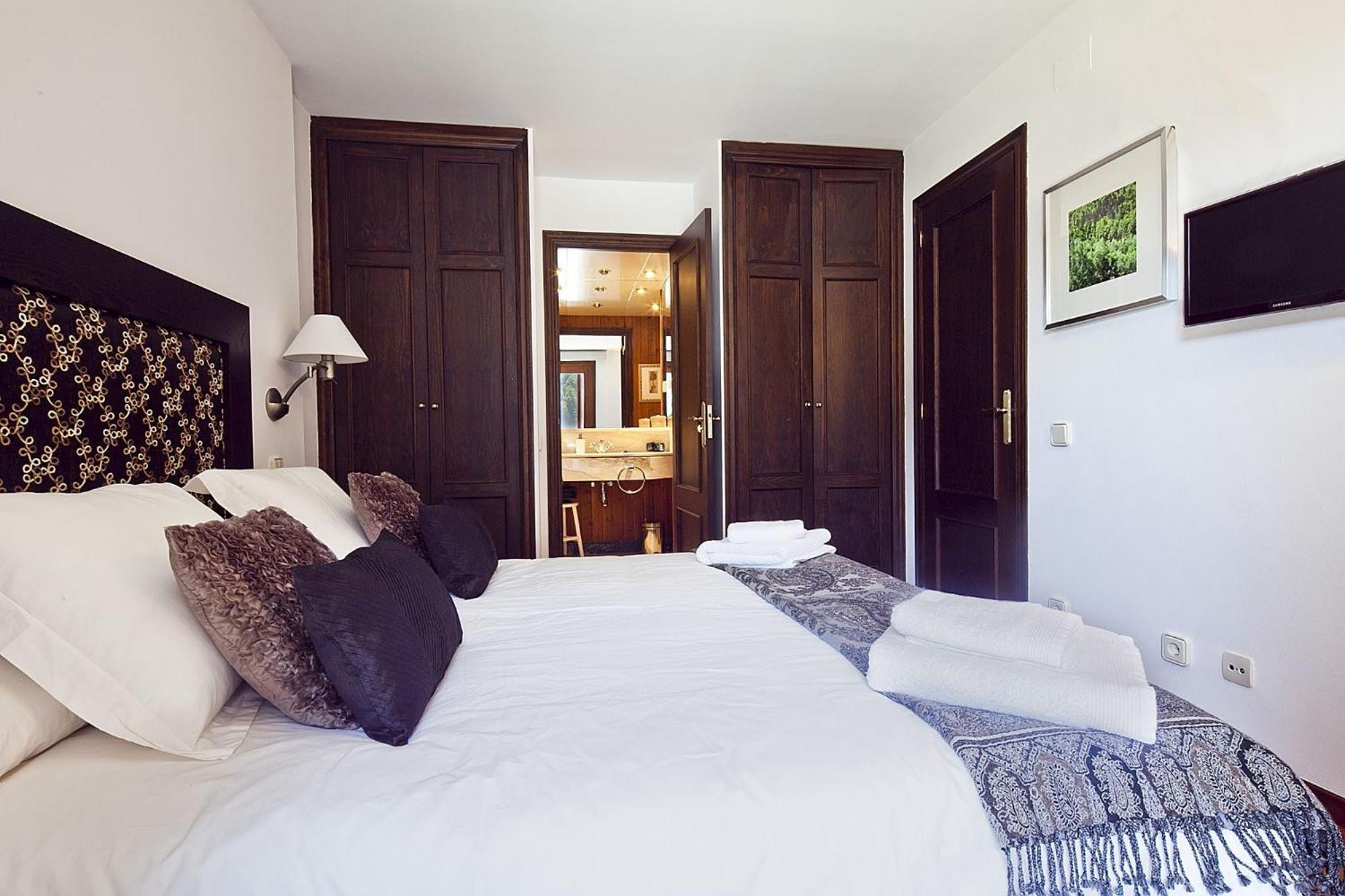 Luderna - Con Terraza Bonaigua B2 Salient Apartment *