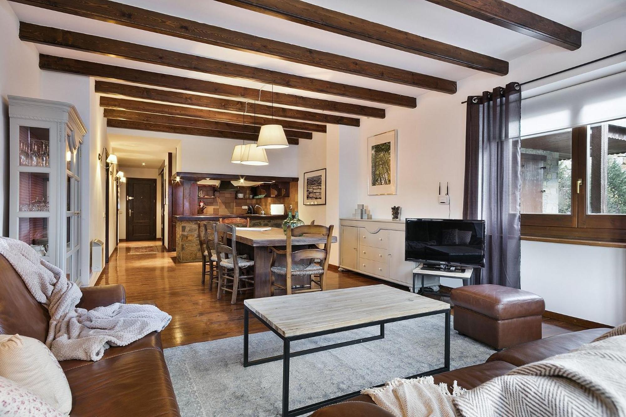 Luderna - Con Terraza Bonaigua B2 Salient Apartment