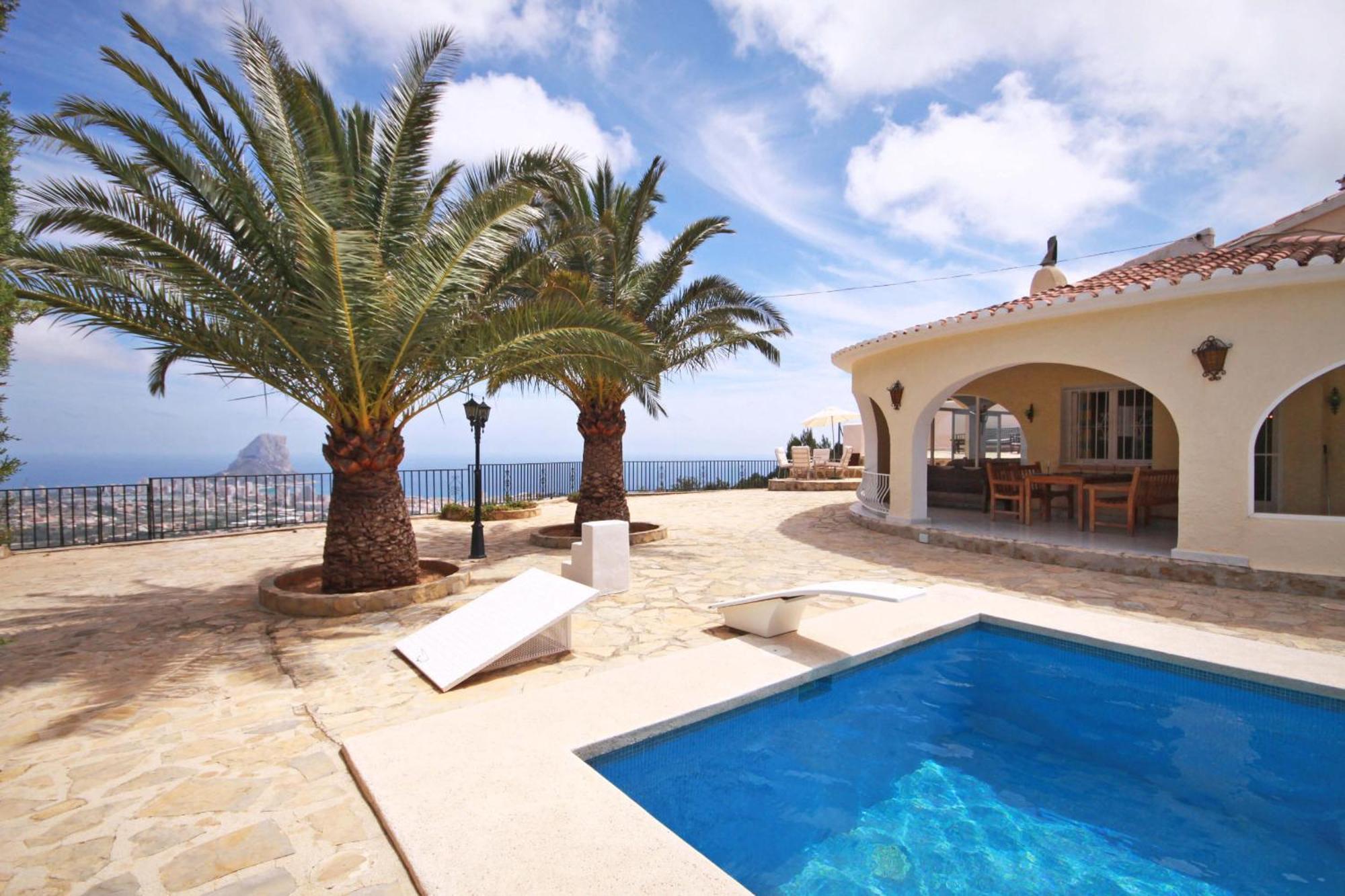 Alicia - Plusholidays Calpe
