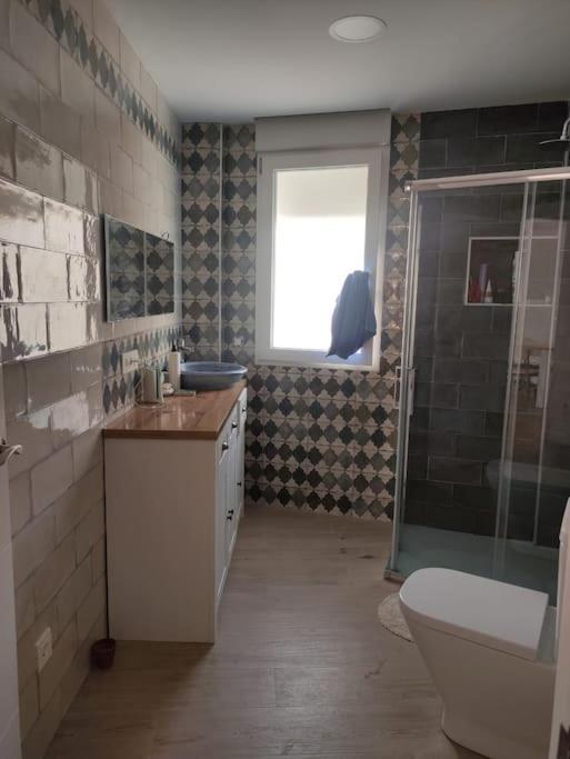 Casa En Salobrena, La Caleta, A 200m De La Playa Con Garaje Privado Сasa de vacaciones *