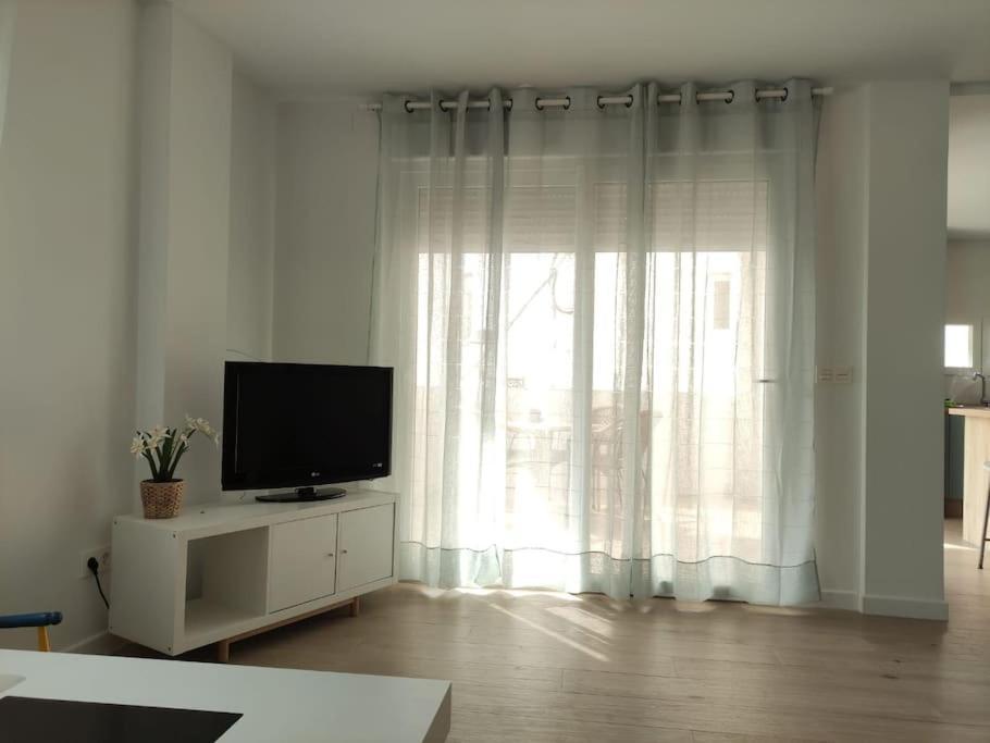 Casa En Salobrena, La Caleta, A 200m De La Playa Con Garaje Privado * Salobreña