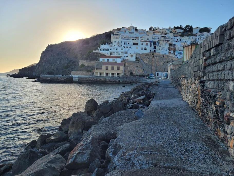 Сasa de vacaciones Casa En Salobrena, La Caleta, A 200m De La Playa Con Garaje Privado Salobreña