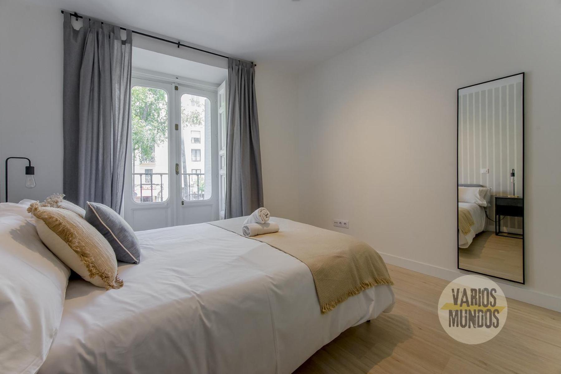 Spacious New Aparment 8pax En La Plaza De Tirso E1 Apartamento