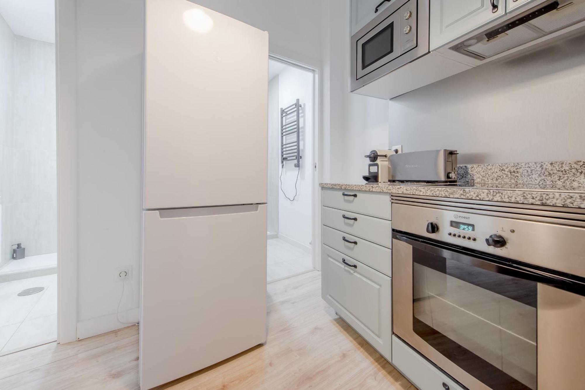 Premium 9pax En Calle Olmo - Centro De E1 Apartment *
