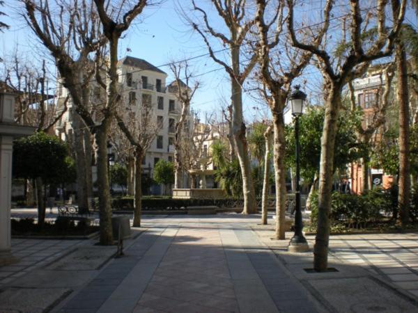 Fantastico Trajano Parking Gratuito Apartment Granada