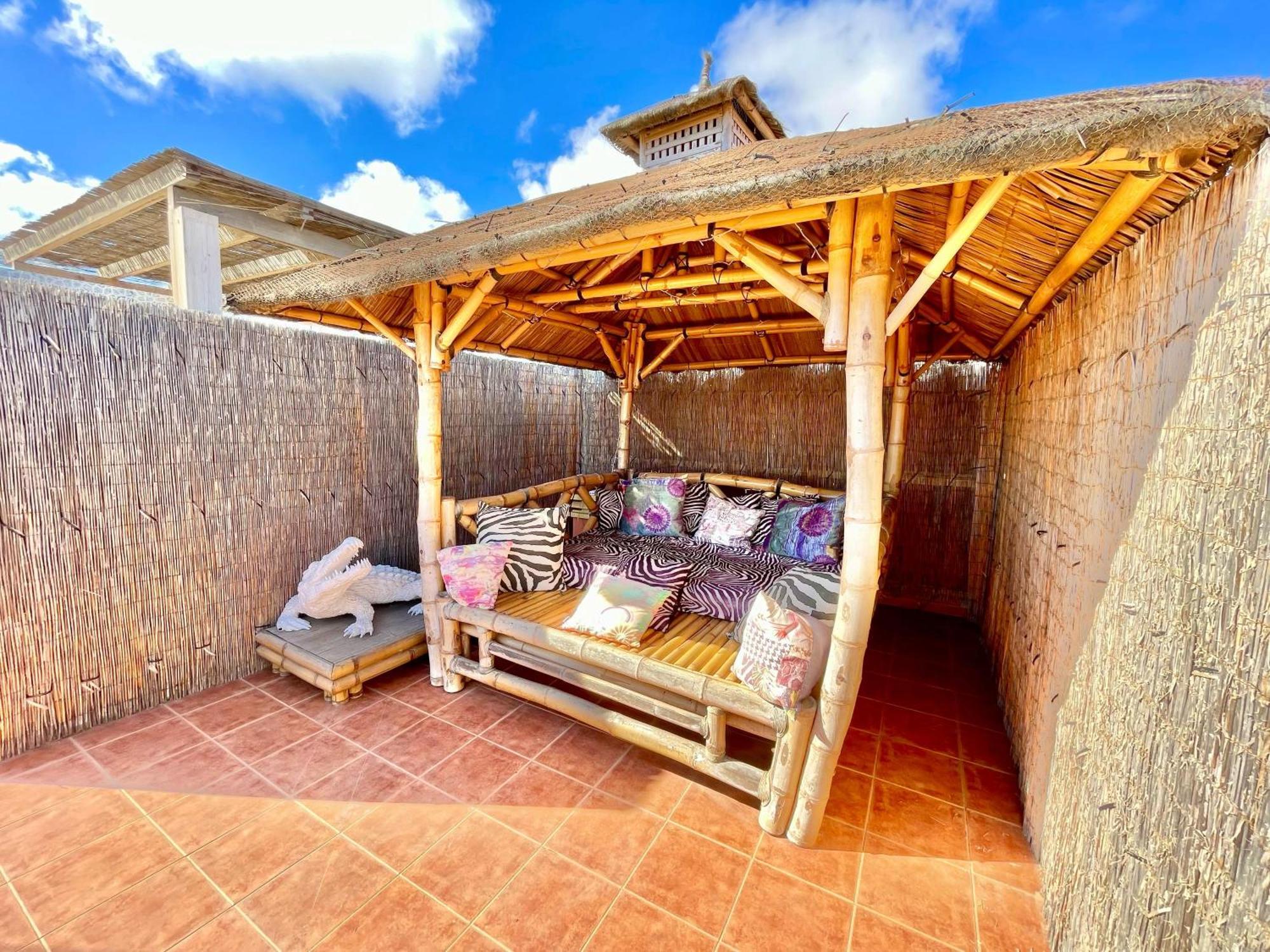 Zen Piscina Y Jacuzzi Villa *