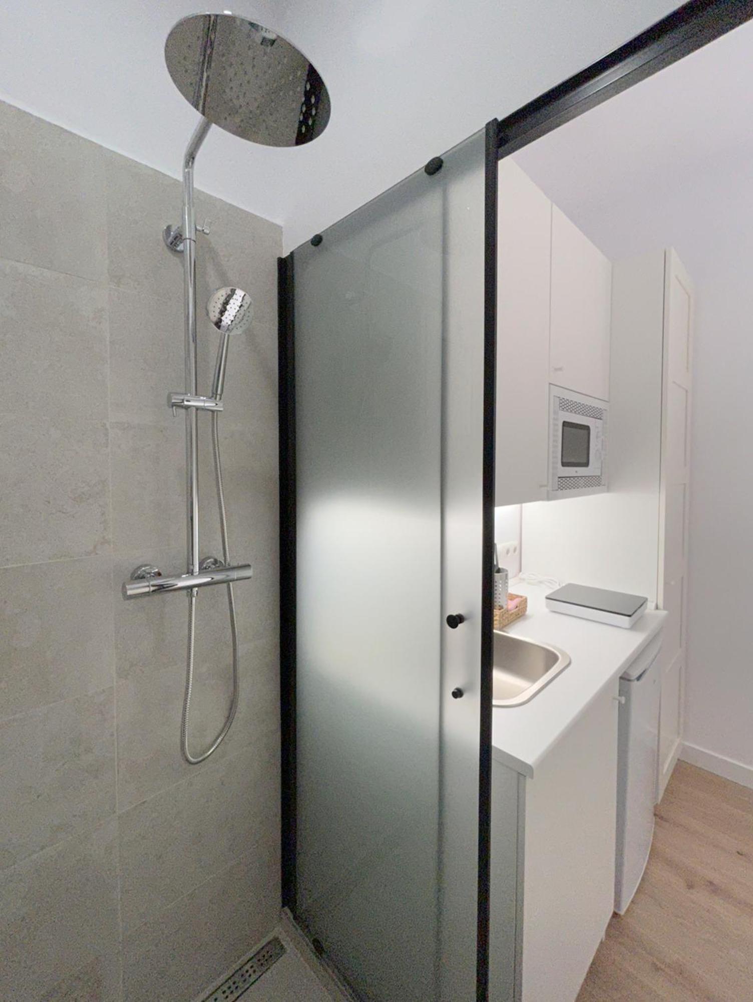 Sd Centrica Con Bano Y Kitchenette Apartamento Terrassa