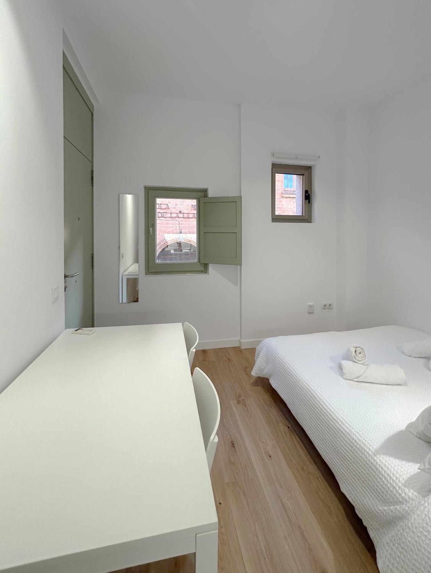 Apartamento Sd Centrica Con Bano Y Kitchenette Terrassa