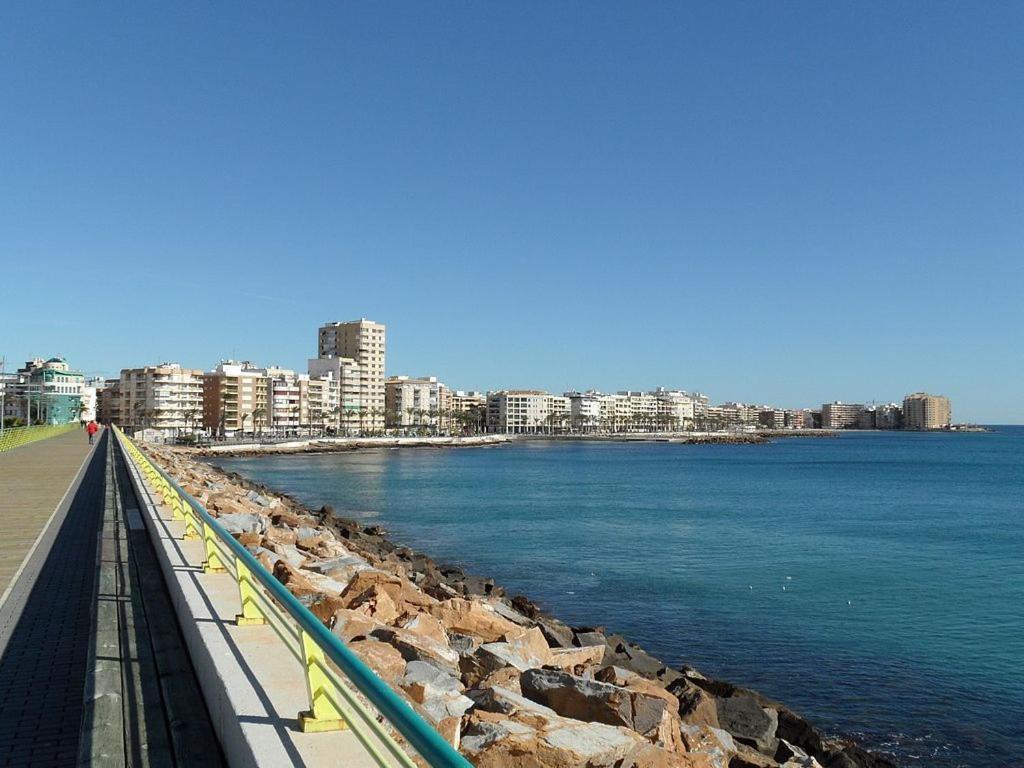 Deluxe - Naufragos -torrevieja Costa Blanca