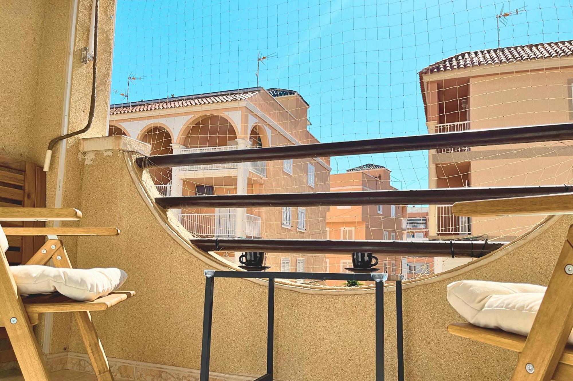 Yellow Apartment-la Mata -2 Min To Beach, Private Garage Apartamento *