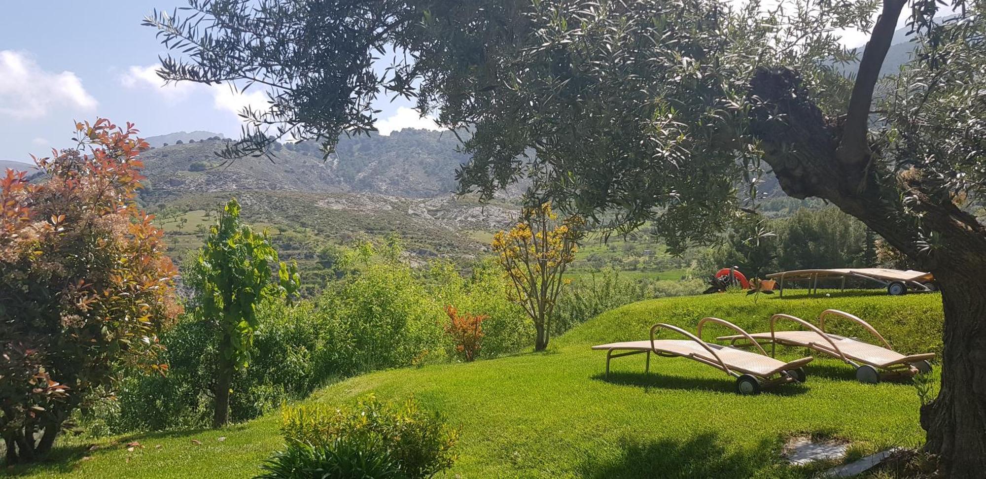 La Almunia Del Valle Hotel
