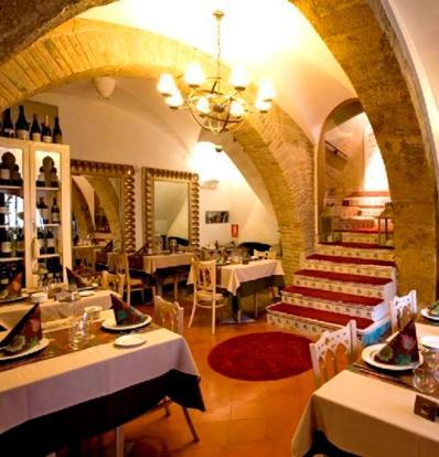 Boutique Davallada- Adults Only