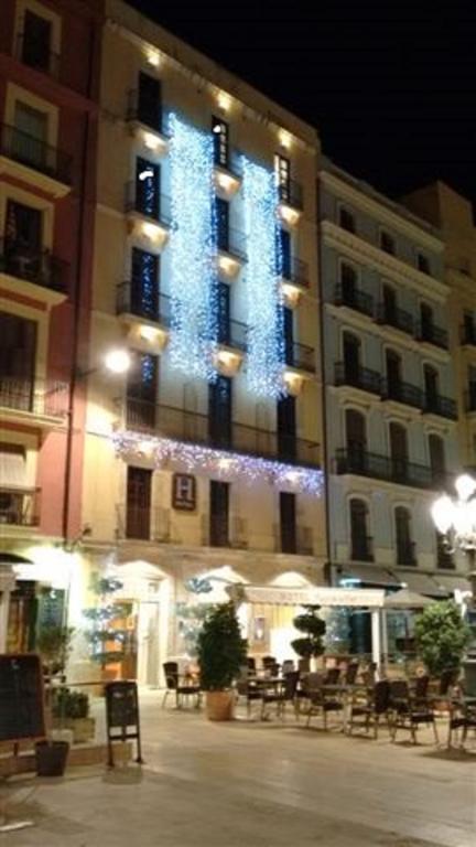 Hotel Placa De La Font Tarragona