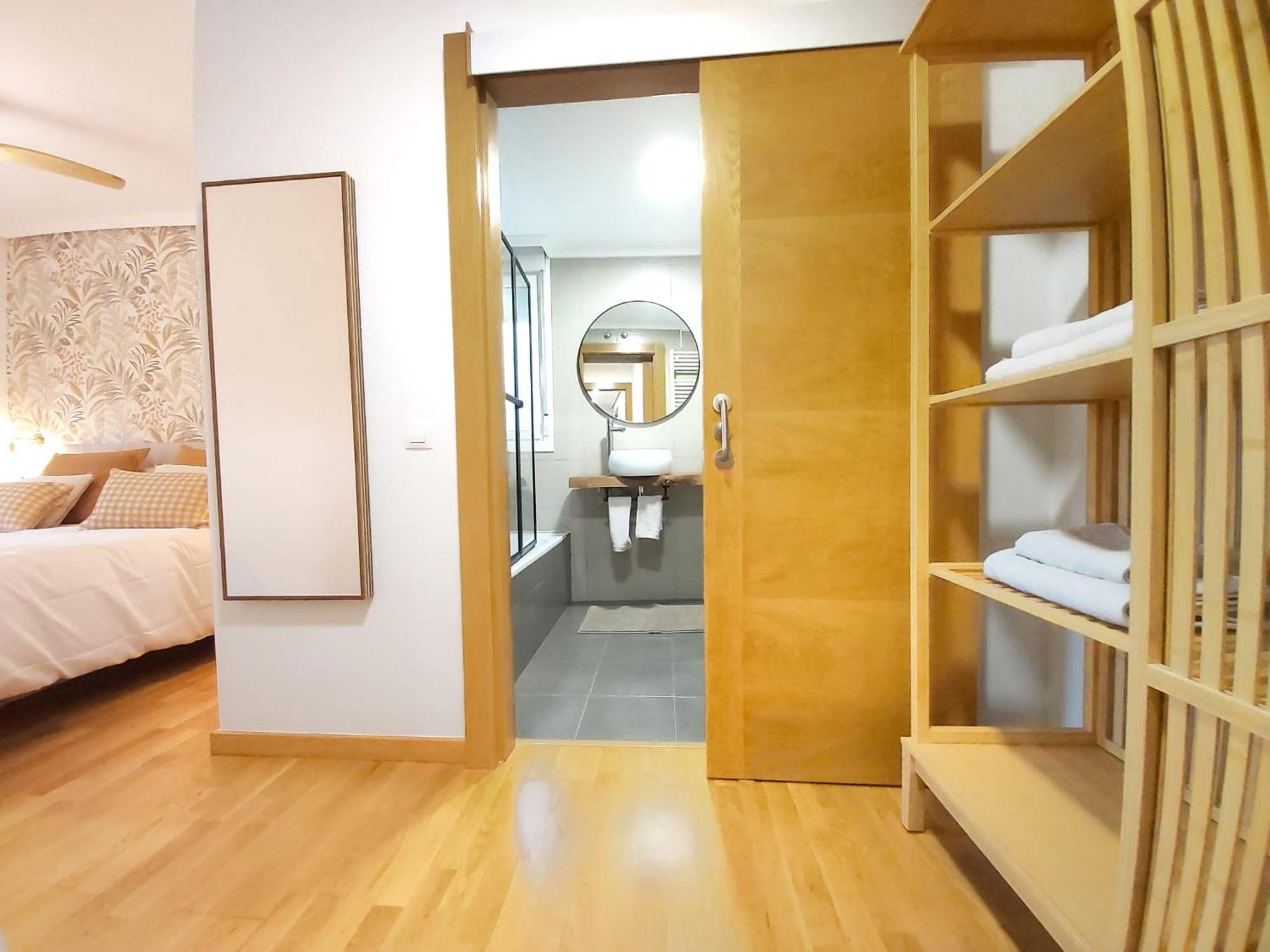 Apartment Sleeping & Living Haro