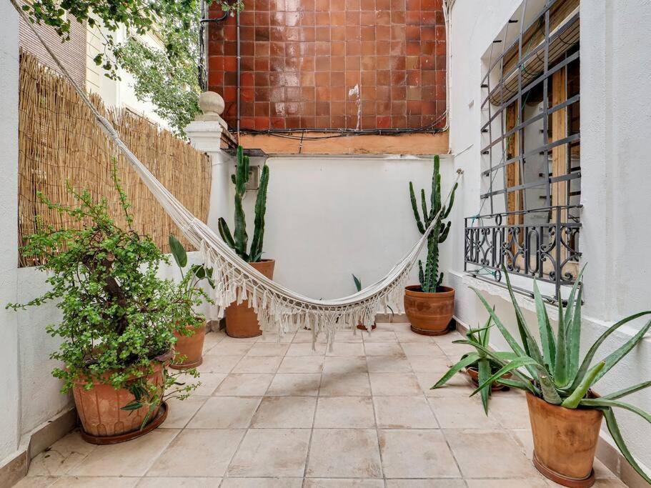 Casa Jasmin Cosy 4 Bedroom House With Terrace * L'Hospitalet de Llobregat