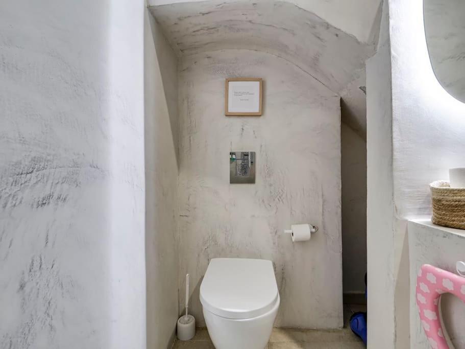Apartment Casa Jasmin Cosy 4 Bedroom House With Terrace L'Hospitalet de Llobregat