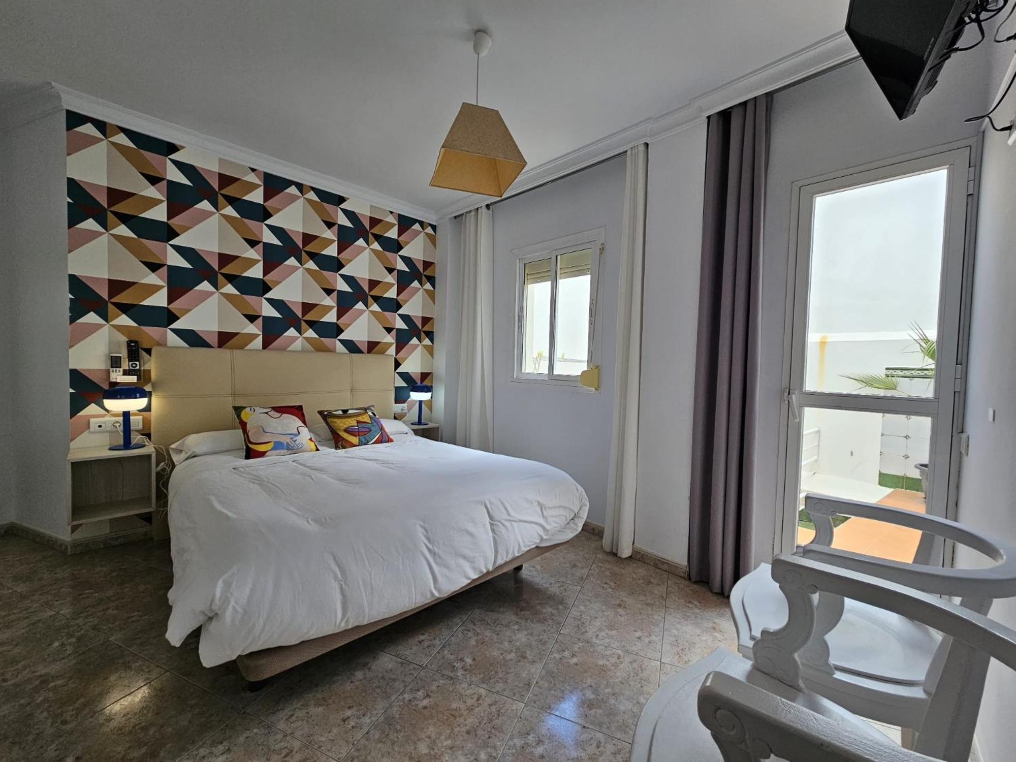 Luna De Hotel 2*