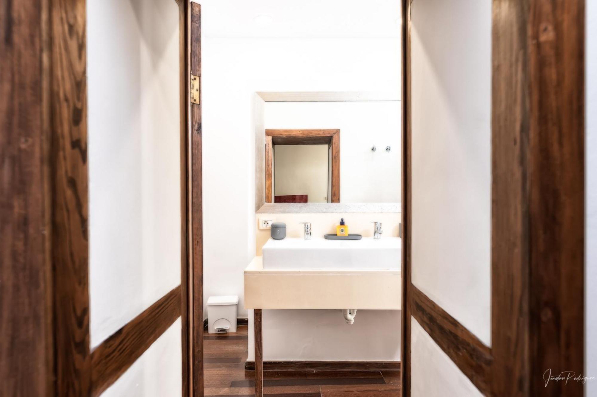 Lightbooking Panchita De Piscina Apartamento