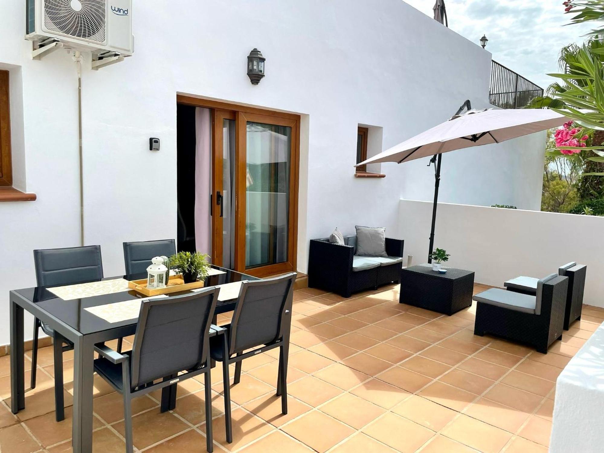 Apartamento Apartament Pool & Parking *