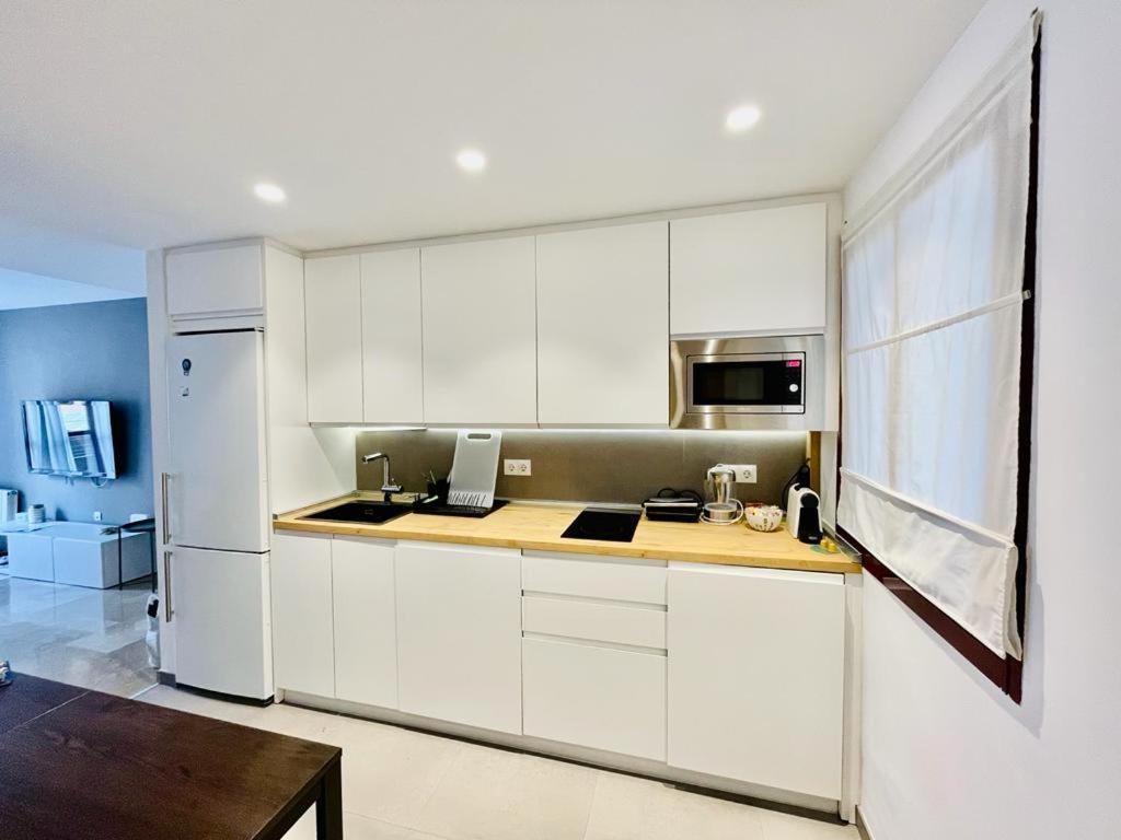 Apartamento Apartamento, Piscina Y Parking Tico Medina *