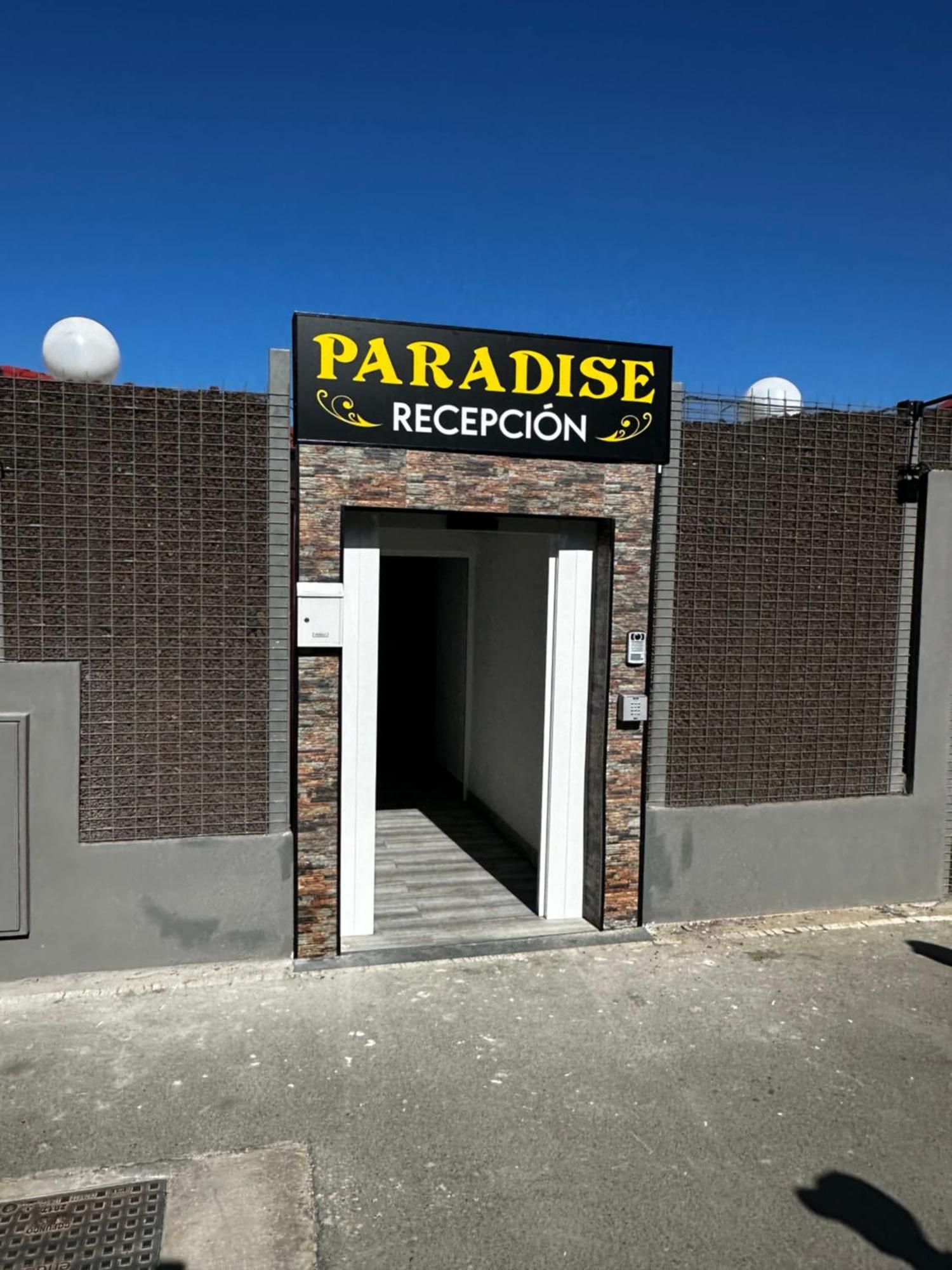 Paradise - Fkk Swinger & Nudist Couples Only Hotel del amor