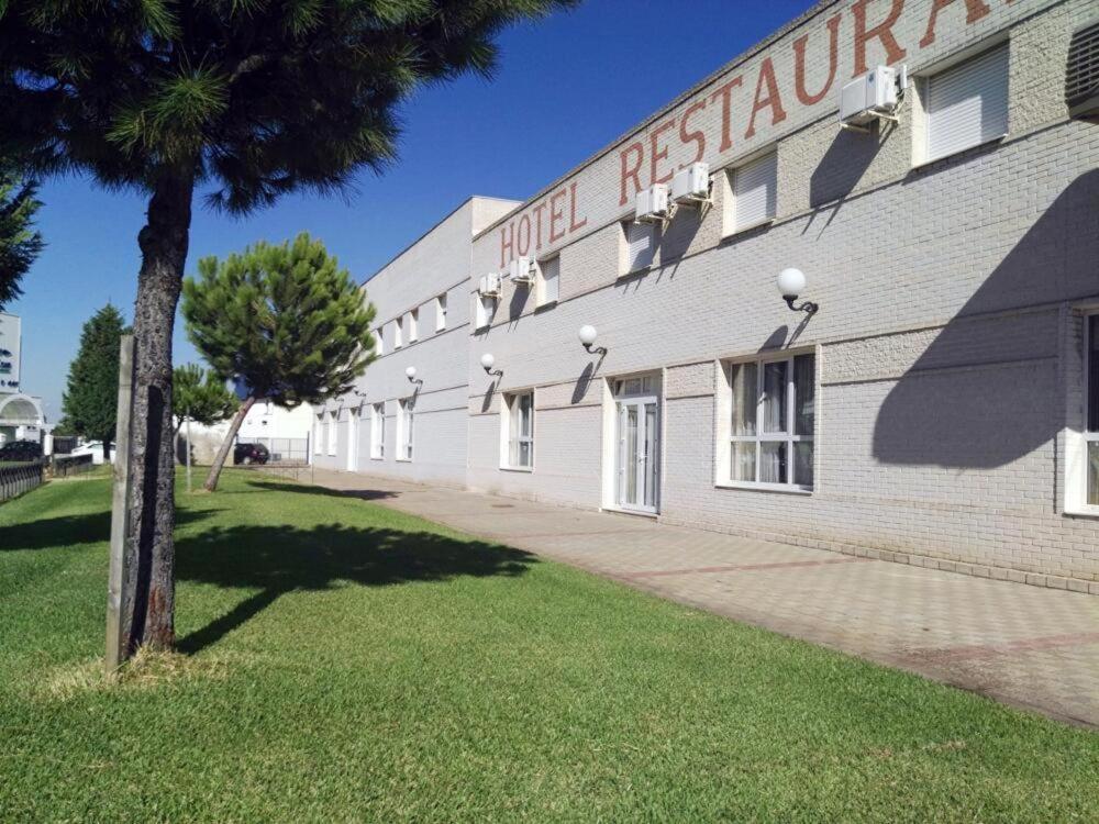 Puerto De Palos Hotel