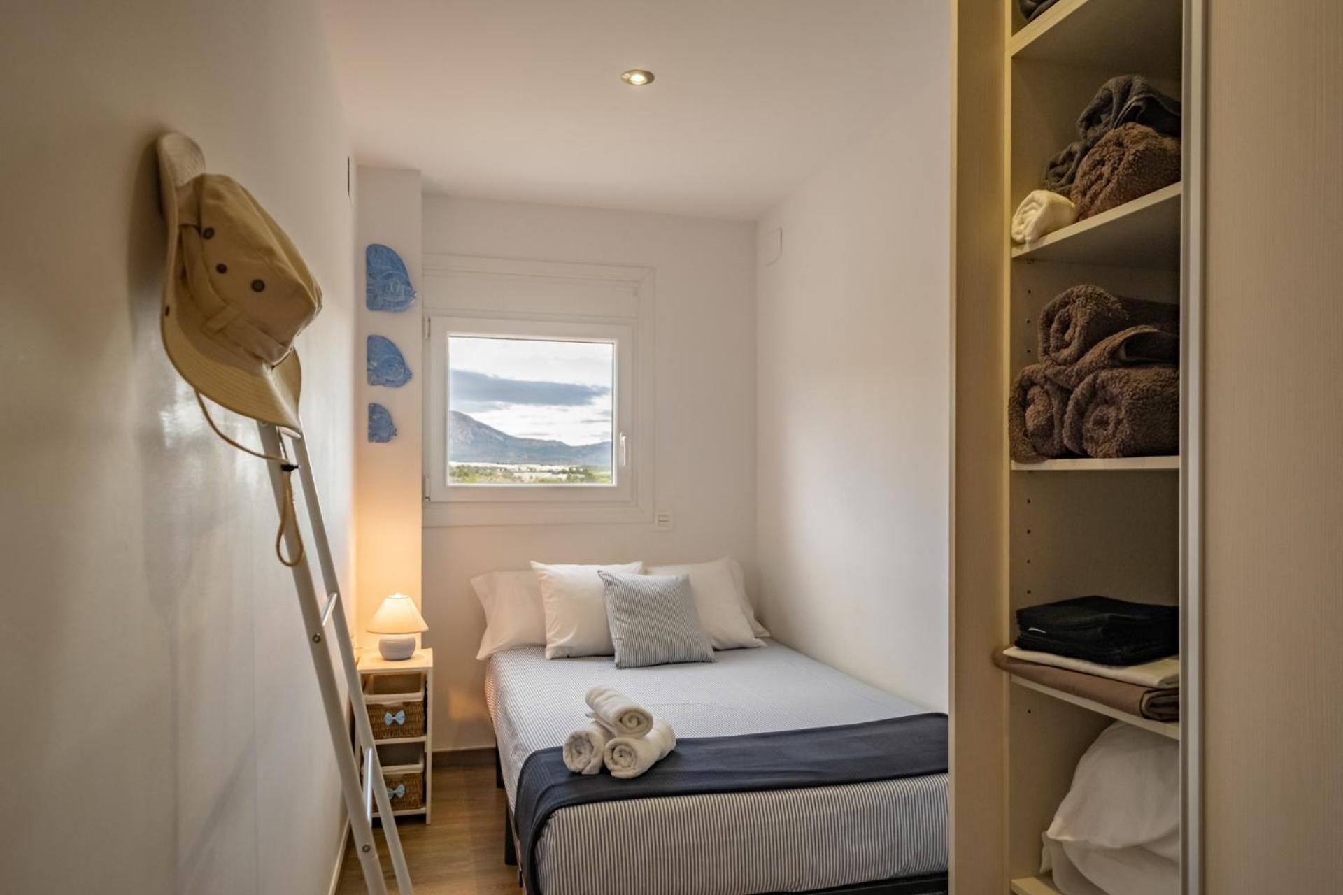 Apartamento Con Terraza, Vistas Playa Y Montaña